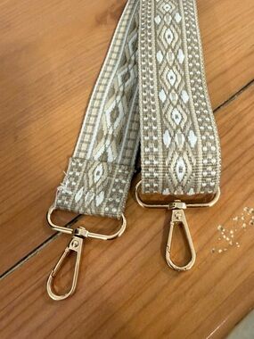 Crossbody purse strap